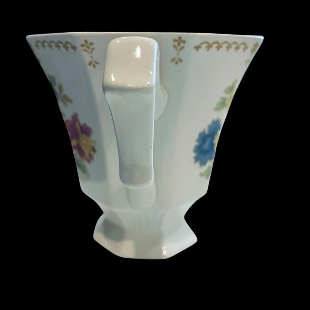 Vintage NIKKO Classic Collection Floral Bone China Footed Coffee Mug Japan 3.75
